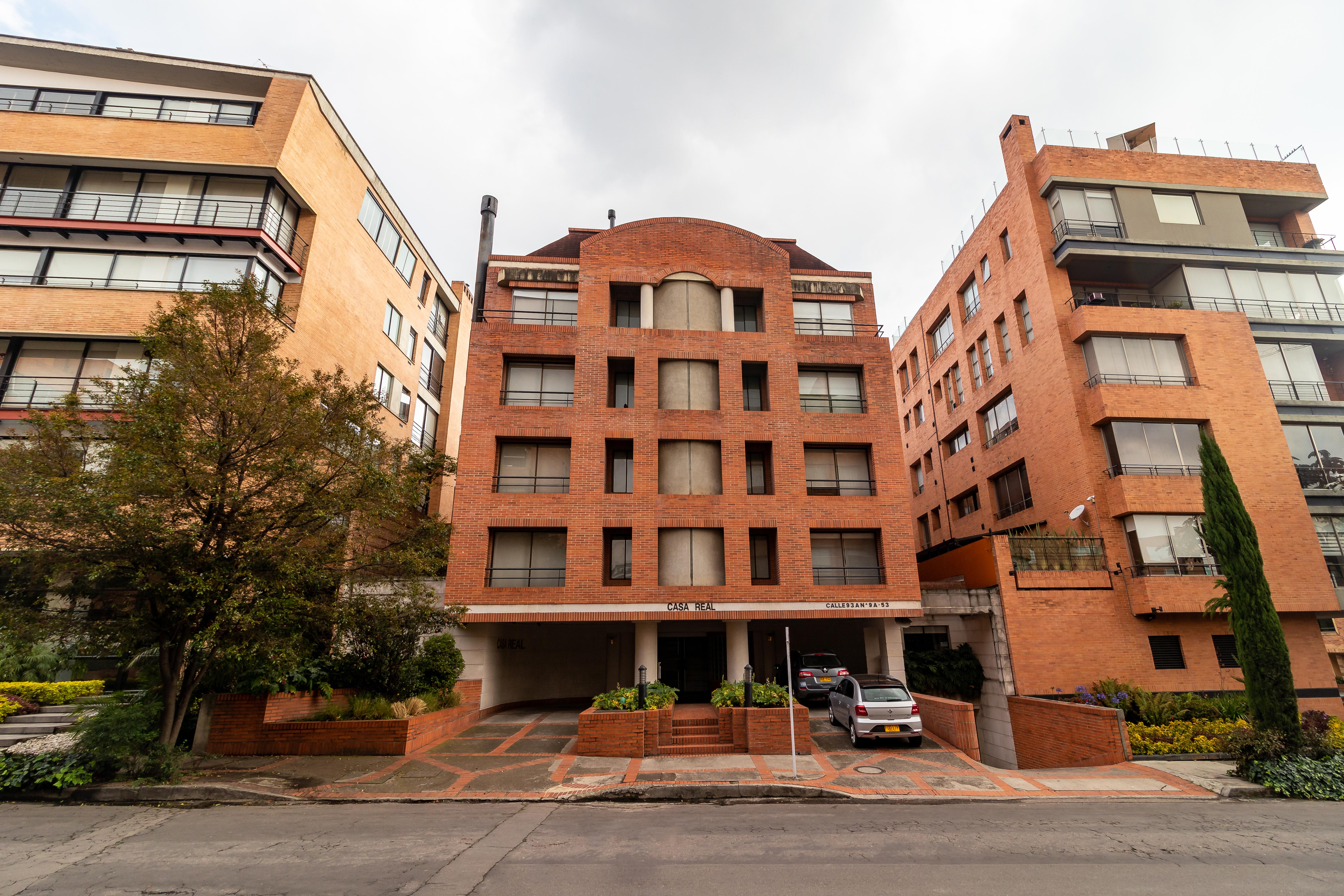 Casa Real 93 — Photos 1